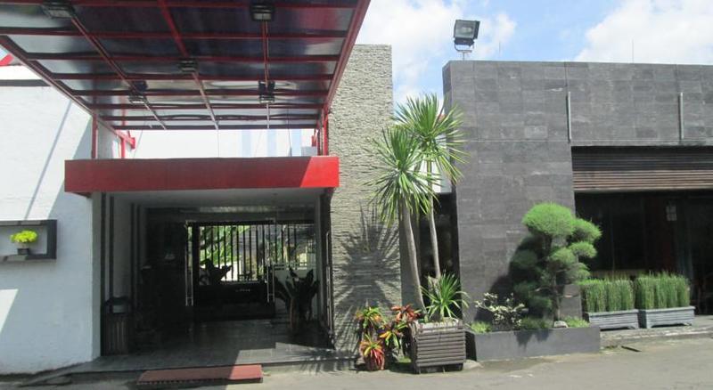 LPP Convention Hotel Demangan Pakualaman Buitenkant foto