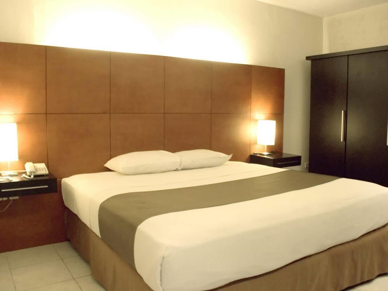 LPP Convention Hotel Demangan Pakualaman Buitenkant foto